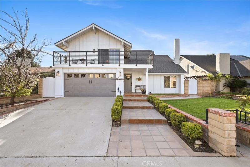 25339 Via Dona Christa, Valencia, CA 91355