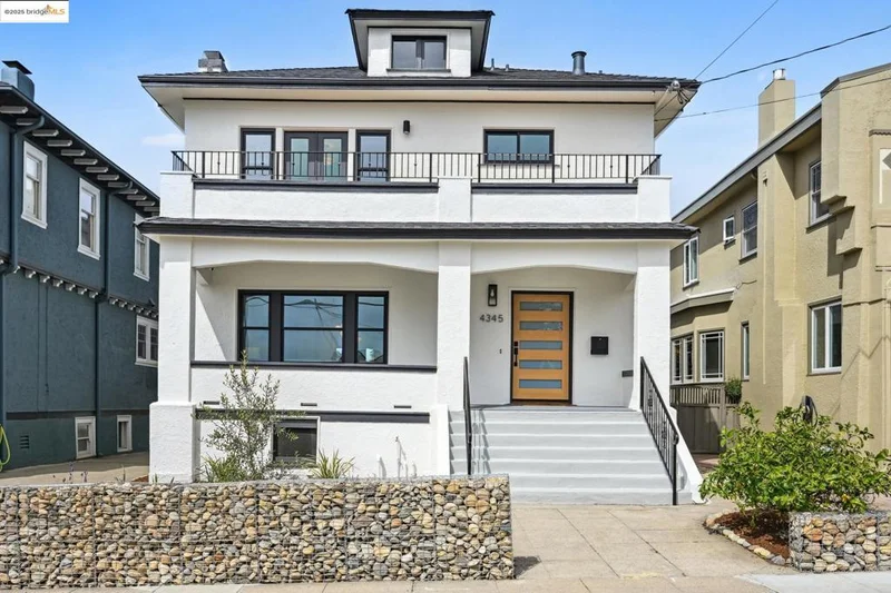 4345 Edgewood Ave., Oakland, CA 94602