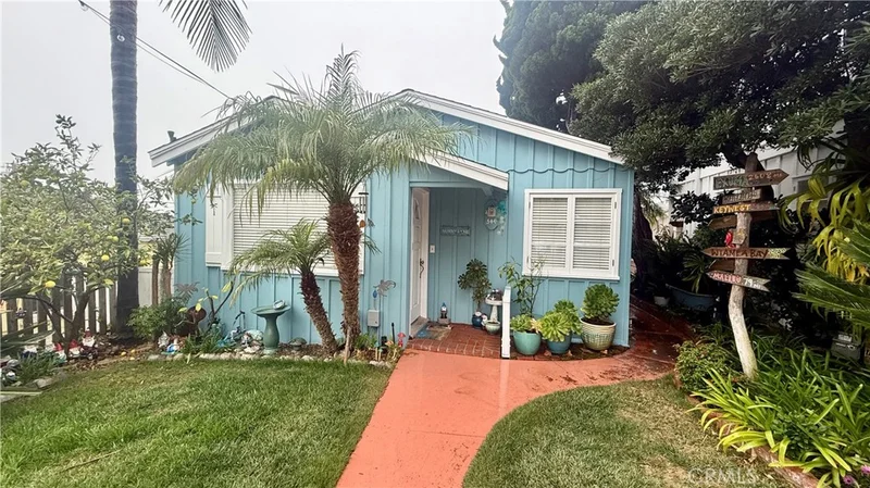 544 Flora Street, Laguna Beach, CA 92651