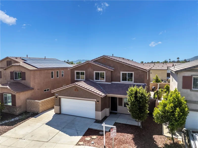 30002 Cottage Lane, Lake Elsinore, CA 92530