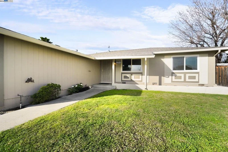 5533 Butano Park Dr, Fremont, CA 94538