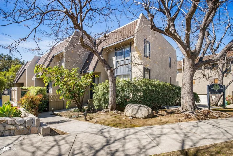 2710 Piedmont Avenue 14, Montrose, CA 91020