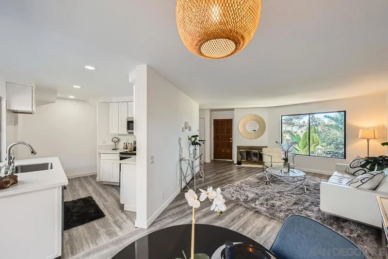 2260 Caminito Pescado 19, San Diego, CA 92107