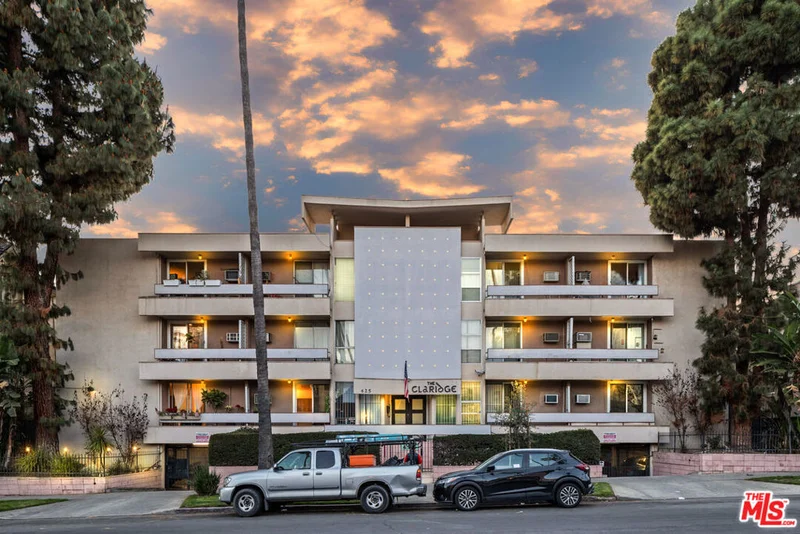 425 S Kenmore Avenue 201, Los Angeles, CA 90020