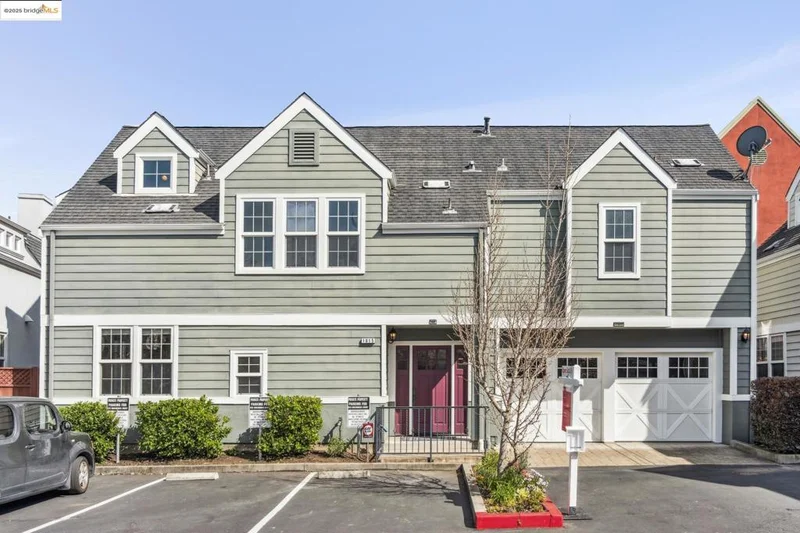 1015 Greenbrier Ct, San Leandro, CA 94577