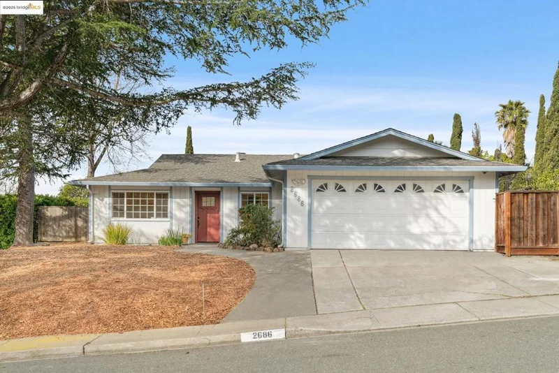 2686 Mendocino Dr, Pinole, CA 94564