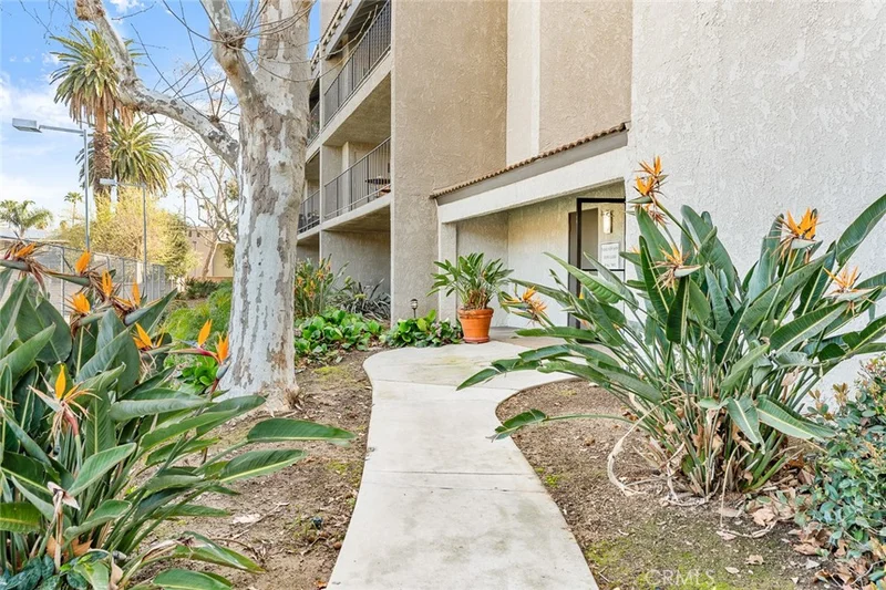 254 E Fern Avenue 207, Redlands, CA 92373