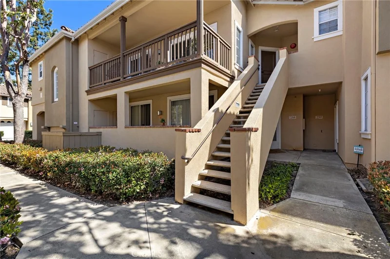 260 Gallery Way, Tustin, CA 92782