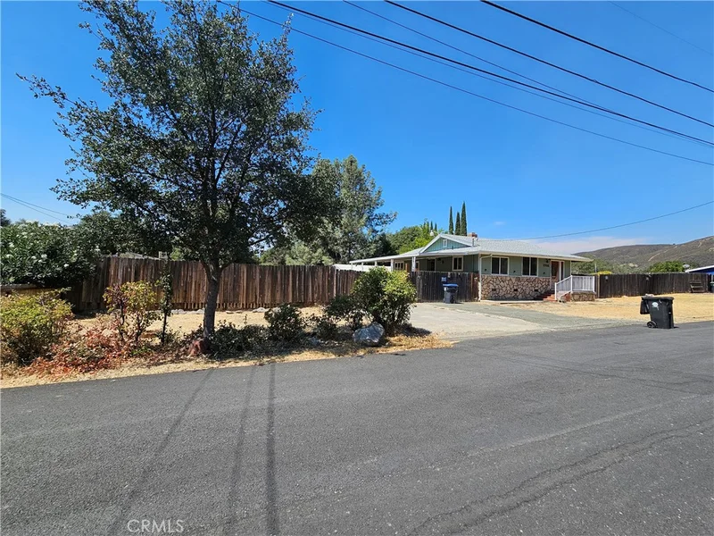 2955 4th Street, Clearlake, CA 95422