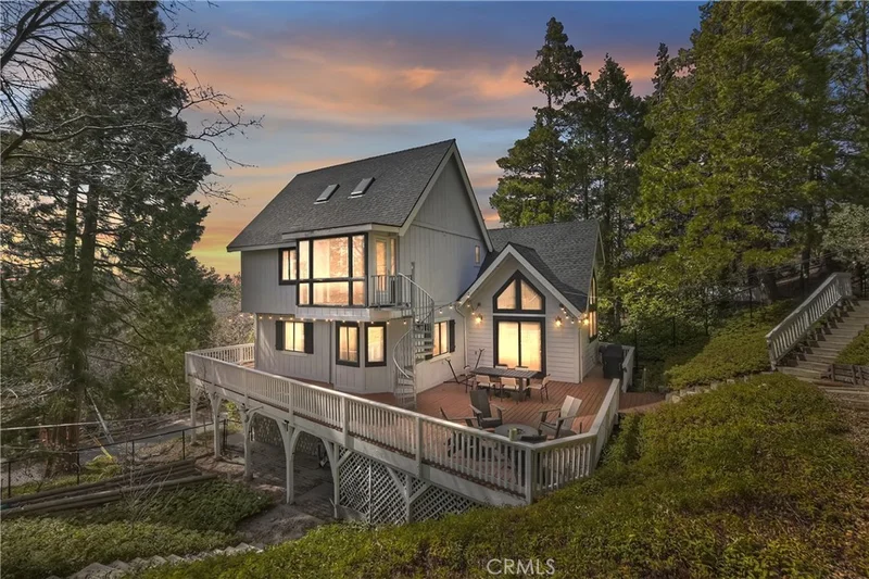 27588 St Bernard Lane, Lake Arrowhead, CA 92352