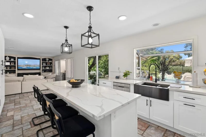 43016 Calle Reva, Temecula, CA 92592