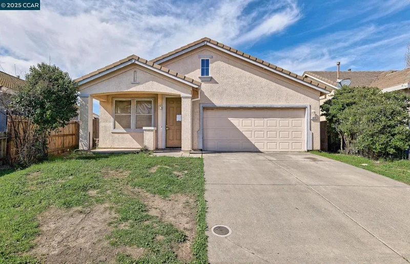 4315 Burgess Dr, Sacramento, CA 95838