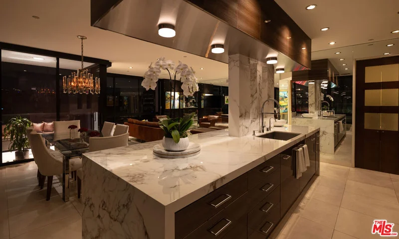 10350 Wilshire Boulevard 602, Los Angeles, CA 90024
