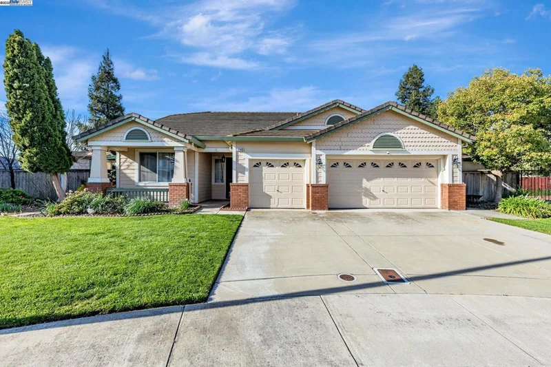 5149 Shipwheel Dr, Stockton, CA 95206