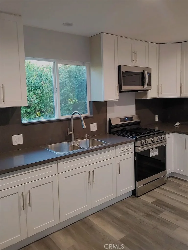 3990 Inglewood Boulevard B, Mar Vista, CA 90066