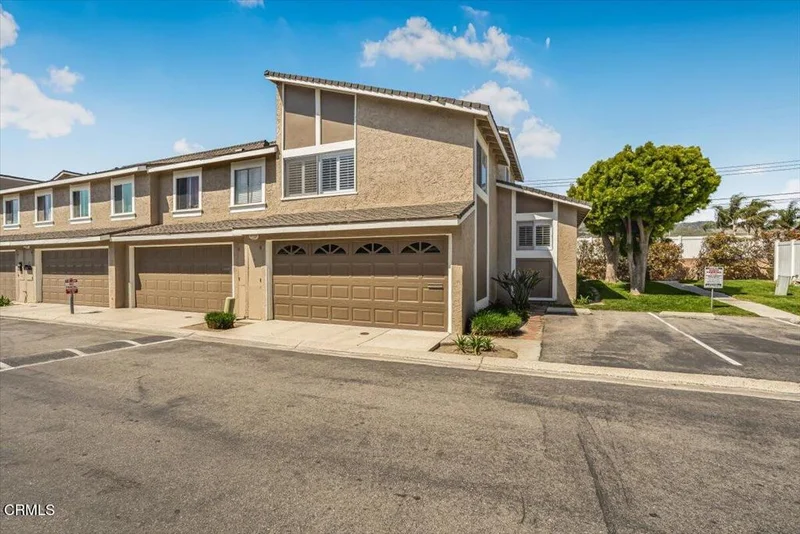 27 Bahia Circle, Santa Paula, CA 93060