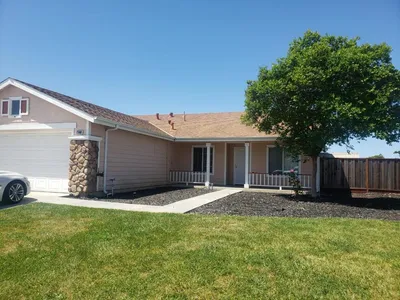 2380 Paradise Drive, Hollister, CA 95023