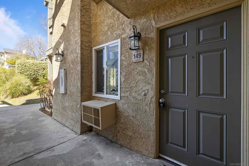 225 W El Norte Parkway 149, Escondido, CA 92026