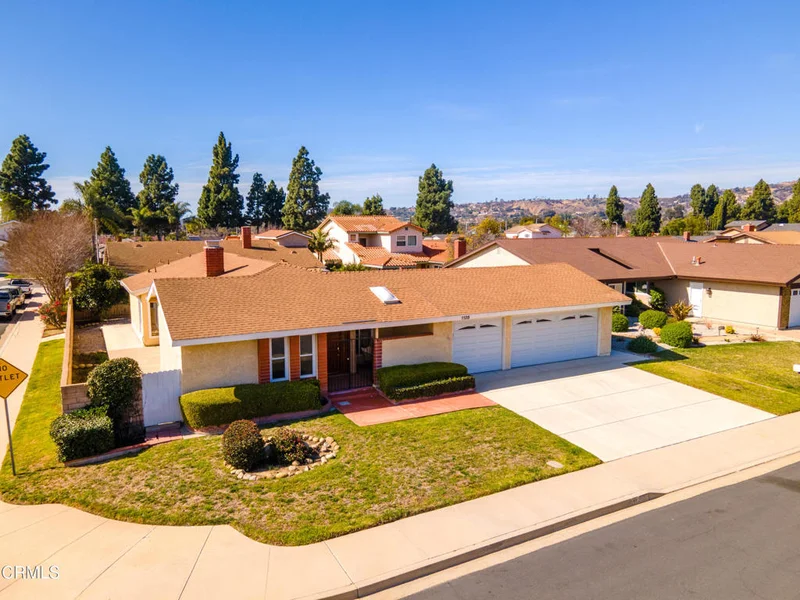 1125 Bordeaux Avenue, Camarillo, CA 93010