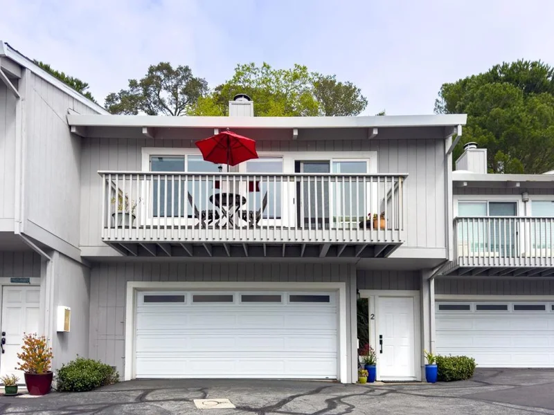 838 Sir Francis Drake Boulevard 2