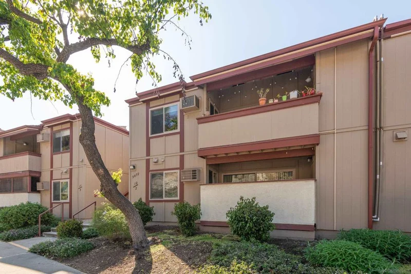 5472 Adobe Falls Rd 2, San Diego, CA 92120