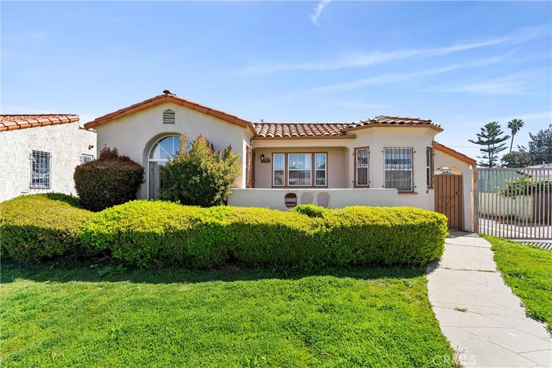 7842 S Harvard Boulevard, Los Angeles, CA 90047
