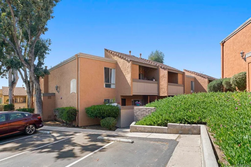 7717 Margerum Ave 222, San Diego, CA 92120