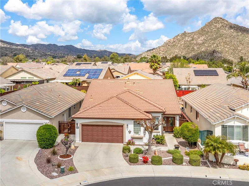7880 Hogan Circle, Hemet, CA 92545