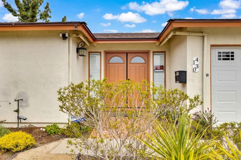 4130 Galt St, San Diego, CA 92117