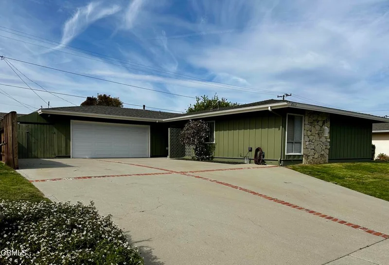 8513 Medford Street, Ventura, CA 93004