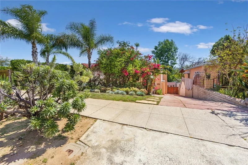 4322 York Boulevard, Los Angeles, CA 90041