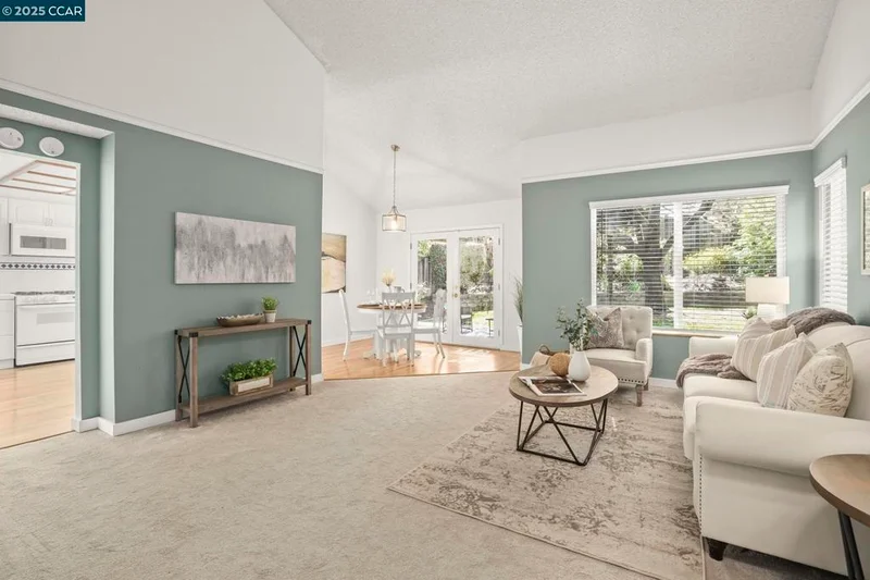 230 Willow Lake Dr, Martinez, CA 94553