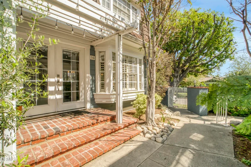 259 North Holliston Avenue 16, Pasadena, CA 91106