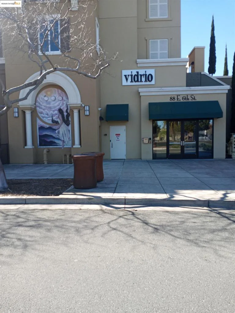88 E 6th Street 209, Pittsburg, CA 94565