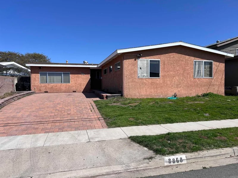 8868 Gowdy Avenue, San Diego, CA 92123