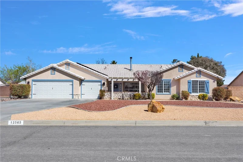 12565 Highline Drive, Apple Valley, CA 92308