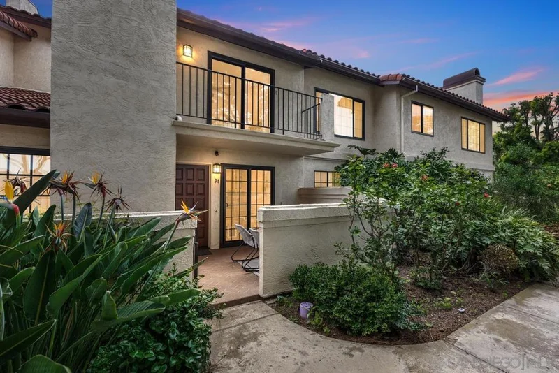 4225 Porte De Merano 94, San Diego, CA 92122