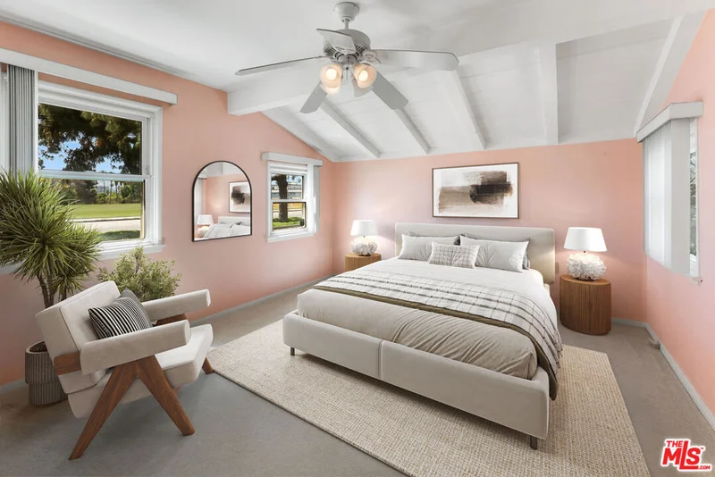 5210 Ventura Canyon Avenue, Sherman Oaks, CA 91401