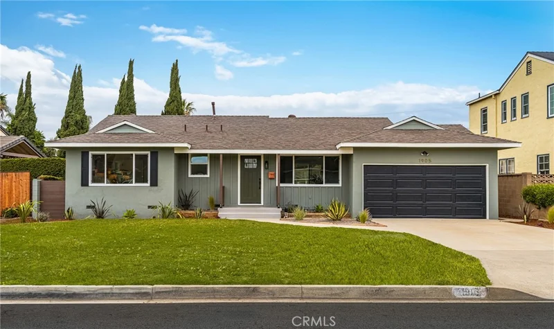 1905 W 15th Street, Santa Ana, CA 92706