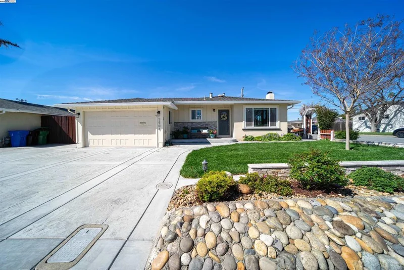 5501 Butano Park Dr, Fremont, CA 94538