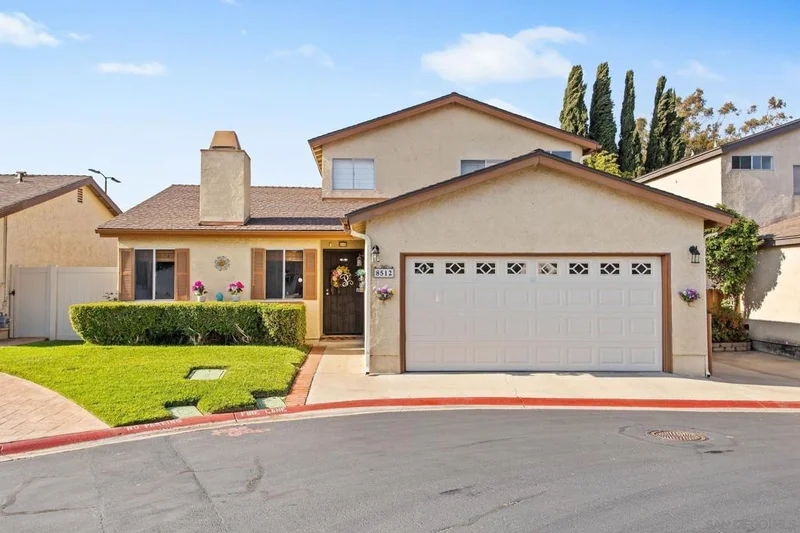8512 Lake Bluffs Cir, Spring Valley, CA 91977
