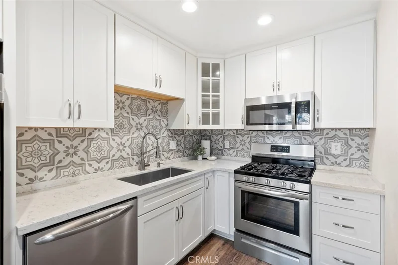 868 E. Alvarado 6, Fallbrook, CA 92028