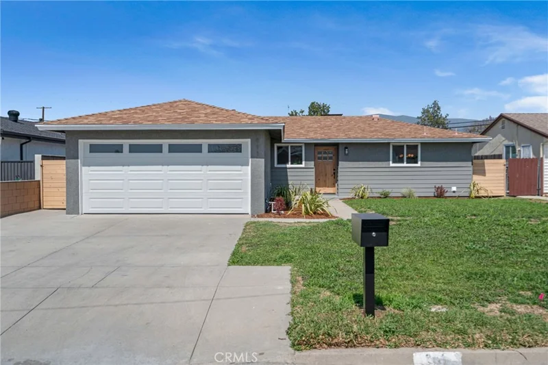 911 E Gaillard Street, Azusa, CA 91702