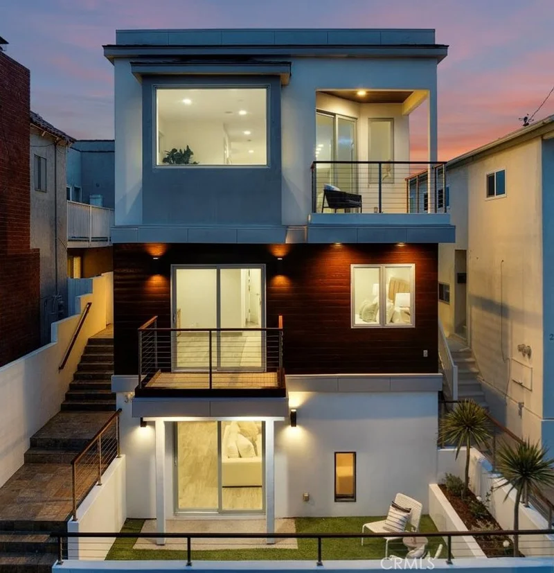 300 28th Street, Hermosa Beach, CA 90254