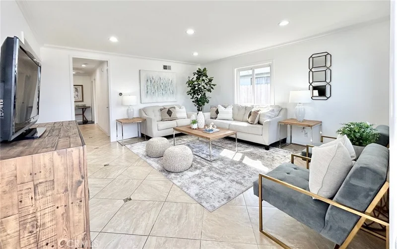 10182 Kukui Drive, Huntington Beach, CA 92646