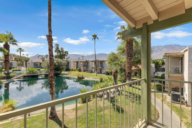 43 Lakeview Circle, Cathedral City, CA 92234