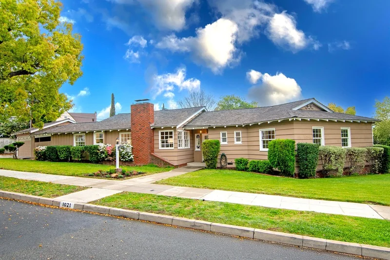 1021 East Avenue, Burbank, CA 91504