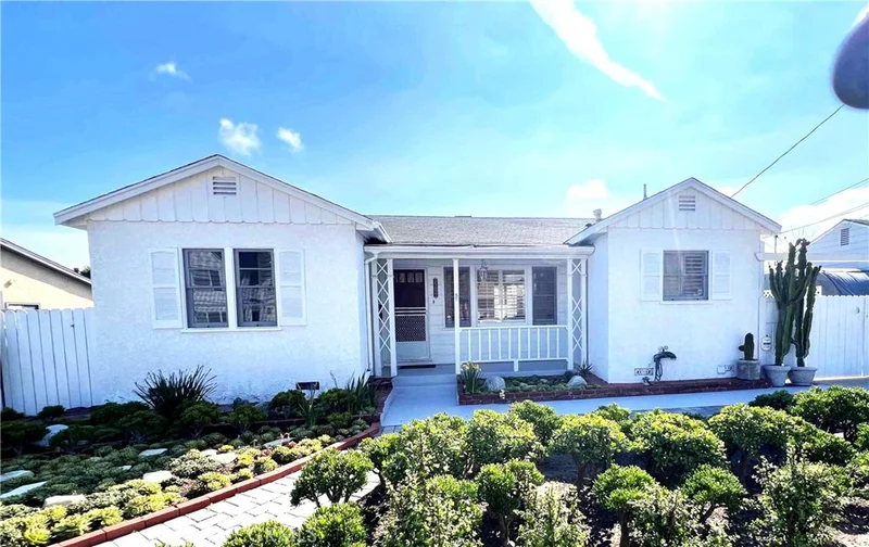 25922 Lucille Avenue, Lomita, CA 90717