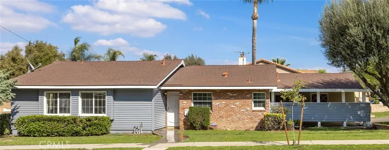 885 W Kendall Street, Corona, CA 92882