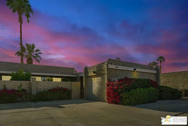 857 N Calle De Mimosas, Palm Springs, CA 92262